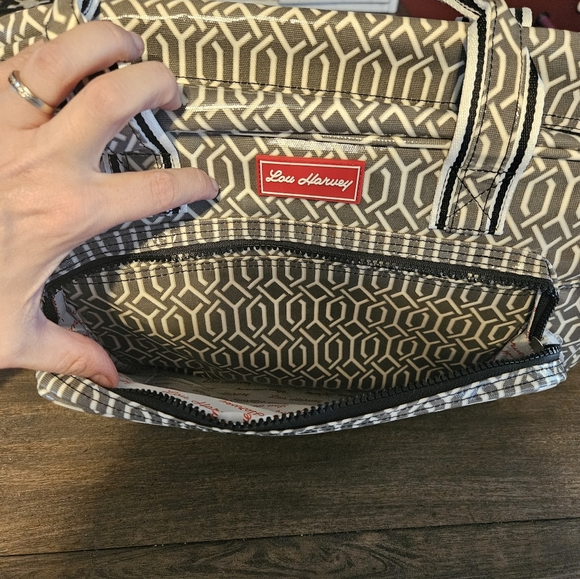 Lou Harvey Large Diaper Bag NWOT - Picture 6 of 6